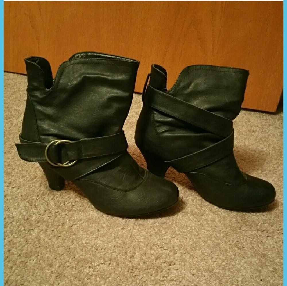 Charlotte russe size 8 black booties BOGO FREE